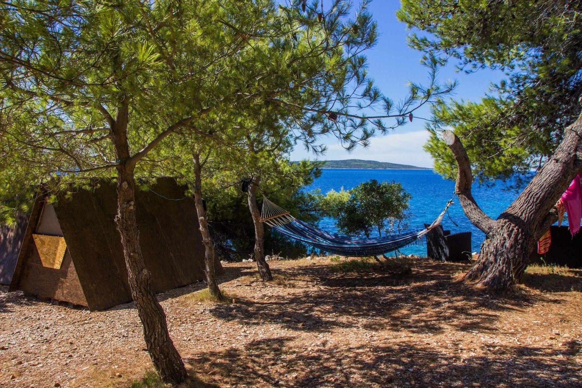 Cast Away - Eco Resort Zavala Eksteriør bilde